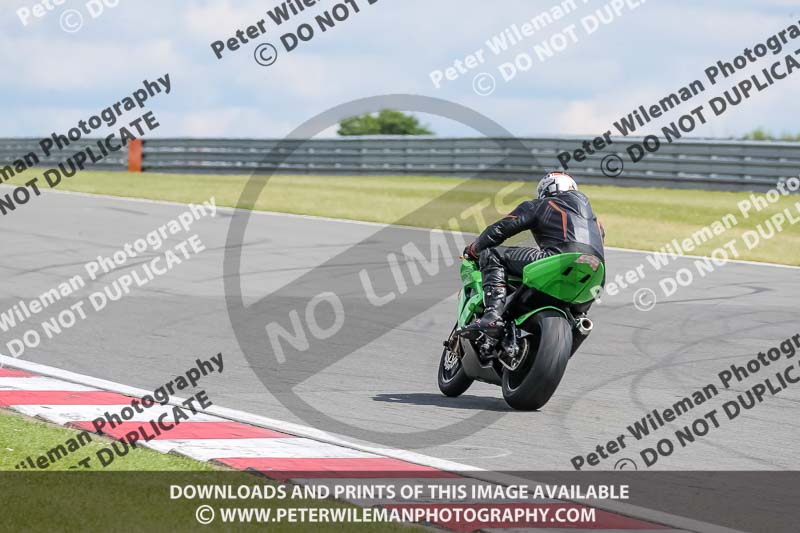 donington no limits trackday;donington park photographs;donington trackday photographs;no limits trackdays;peter wileman photography;trackday digital images;trackday photos